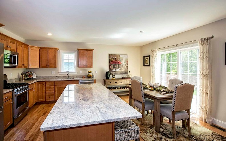 Cranberry kitchen and dining area