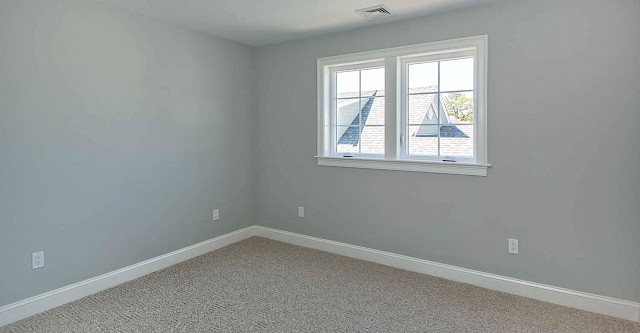 Forsythia bedroom