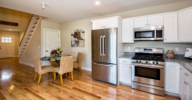 Bayberry kitchen and dining area