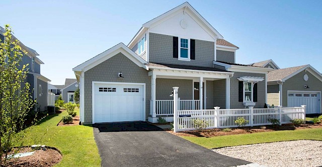 Forsythia house front