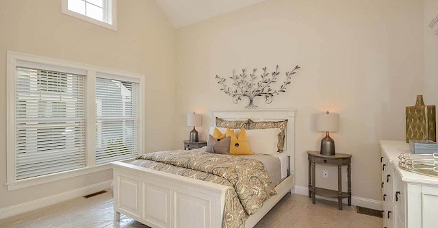 Elderberry bedroom